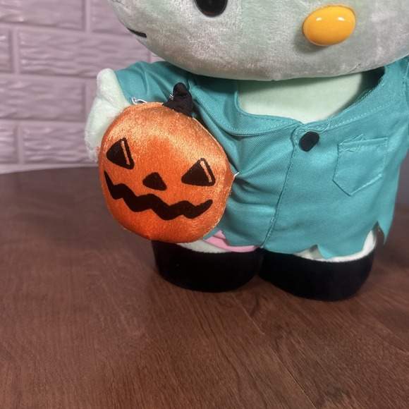 HELLO KITTY Frankenstein 18" Halloween Greeter‎ Plush 2024 - Picture 3 of 7